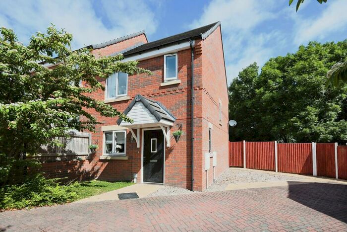 2 Bedroom Semi-Detached House For Sale In Highfield Avenue, Langwith Junction, Mansfield, Derbyshire, NG20