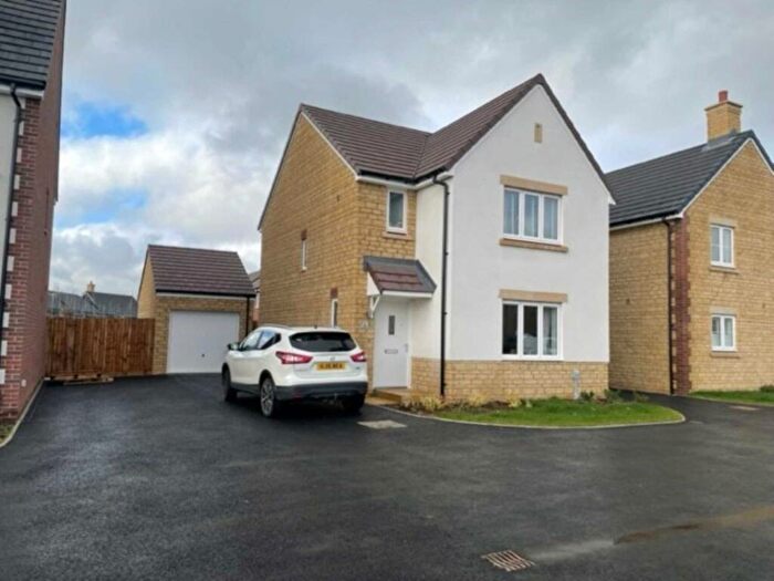 3 Bedroom Detached House To Rent In Chilton Close, Witney, OX29