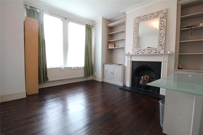 4 Bedroom Apartment To Rent In Vaughan Road, Harrow, Middlesex, HA1