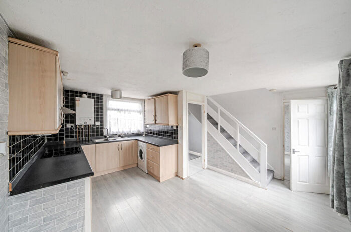 2 Bedroom Semi-Detached House For Sale In Hartland Close, Bransholme, Hull, HU7