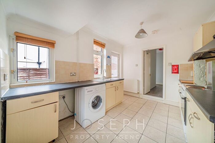 4 Bedroom Semi-Detached House To Rent In Cavendish Street, Ipswich, IP3