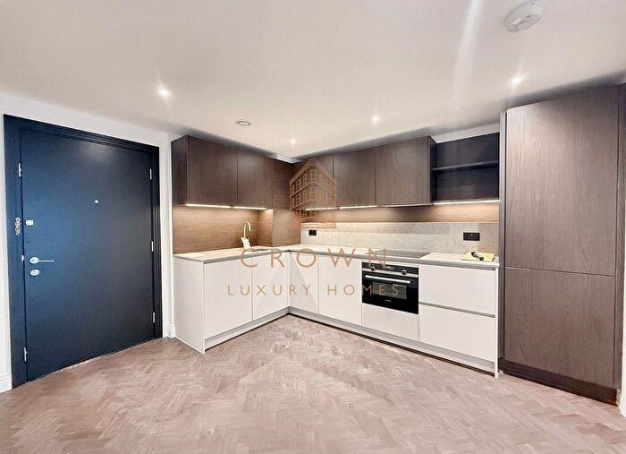 1 Bedroom Flat To Rent In Halcyon House, Royal Eden Dock, E16