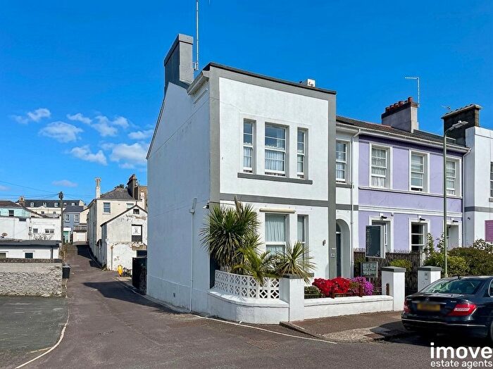 1 Bedroom Flat To Rent In Scarborough Road, Torquay, TQ2