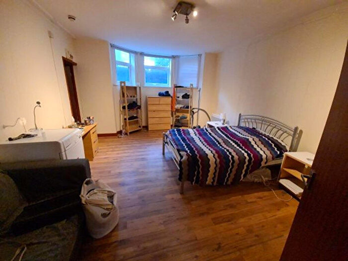 1 Bedroom House To Rent In Royal Park Terrace, Leeds, LS6