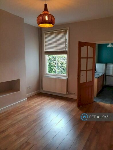 2 Bedroom Terraced House To Rent In Lambert Road, Leicester, LE3