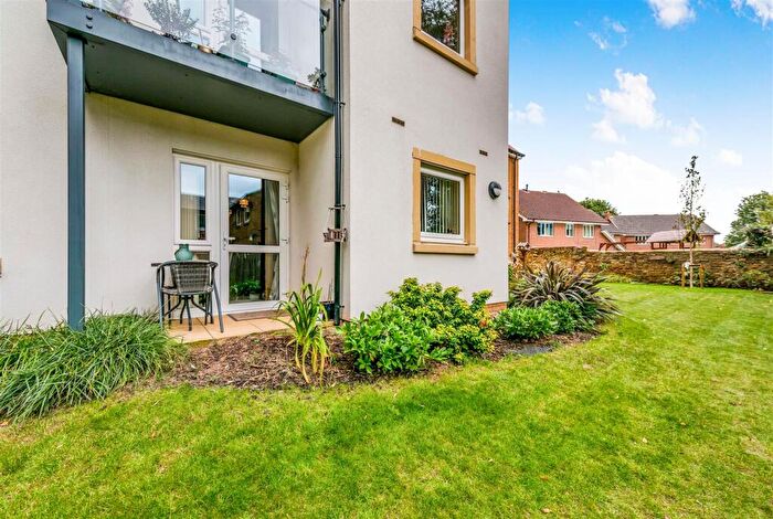 1 Bedroom Apartment For Sale In Wardington Court, Welford Road, Northampton, NN2