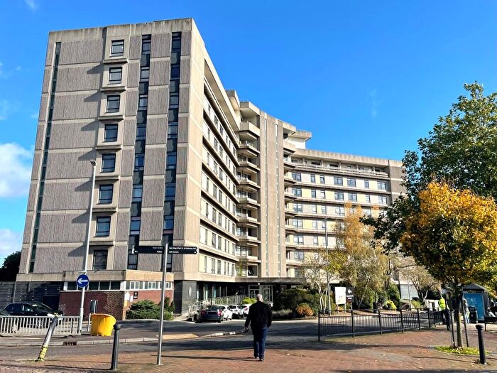1 Bedroom Flat For Sale In Flat, The Panorama, Park Street, Ashford, Kent, TN24