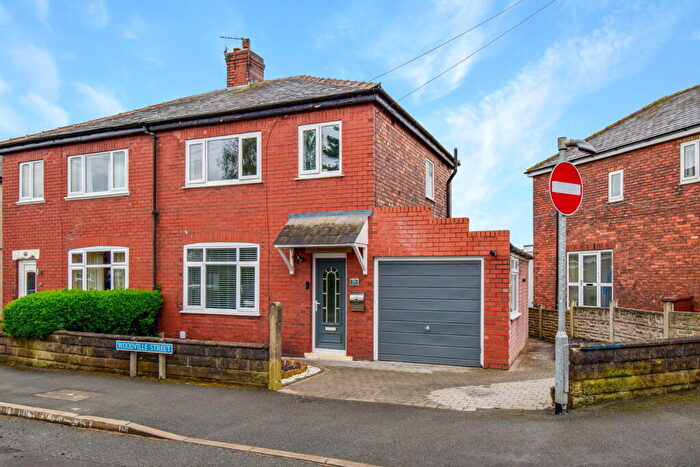 3 Bedroom Semi Detached House For Sale In Woodville Street, Farington, Leyland, PR25