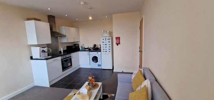1 Bedroom Flat To Rent In Burleys Way, Leicester, LE1