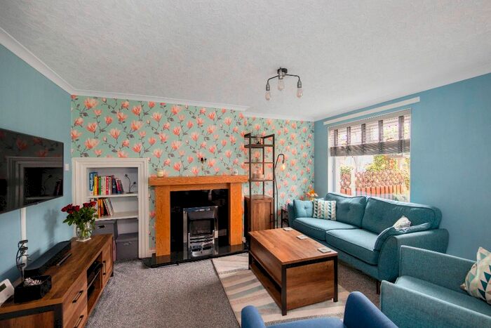 4 Bedroom End Of Terrace House To Rent In The Glebe, Kirkliston, Edinburgh, EH29