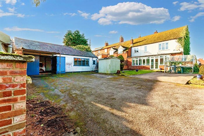 3 Bedroom End Of Terrace House For Sale In Stratford Road, Shipston On Stour, CV36