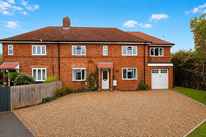 5 Bedroom Semi-Detached House For Sale In End House, East Lane, Gamlingay, SG19