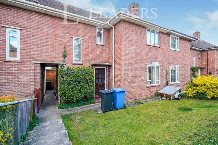 4 Bedroom Semi-Detached House To Rent In Robson Road, Norwich, NR5