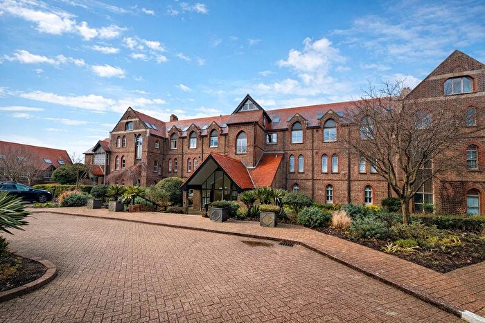 2 Bedroom Flat For Sale In Rottingdean Place, Brighton, BN2