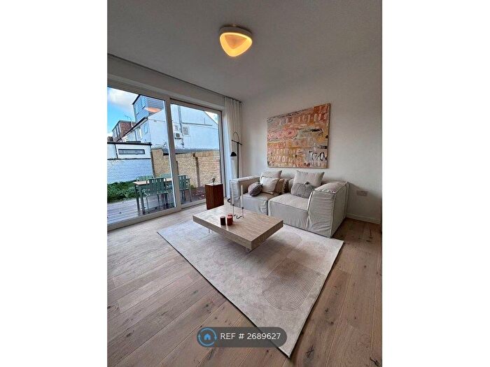 2 Bedroom Flat To Rent In Boston Road, London, W7