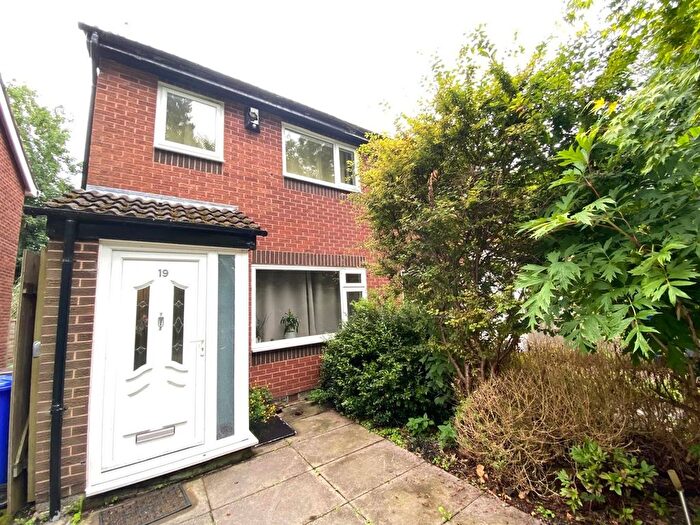 2 Bedroom End Of Terrace House To Rent In Willaston Close, Chorlton Cum Hardy, Manchester, M21
