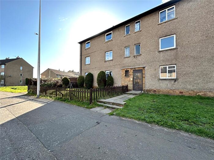 2 Bedroom Flat To Rent In Ballindean Road, Dundee, Angus, DD4