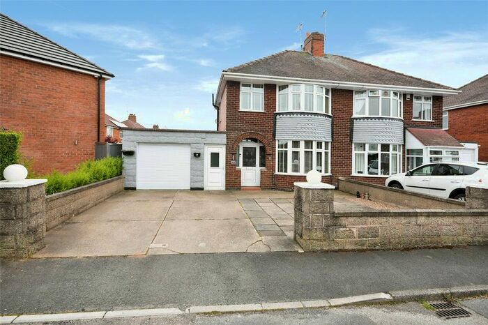 3 Bedroom Semi-Detached House For Sale In Radnor Place, Pleasley, Mansfield, Nottinghamshire, NG19