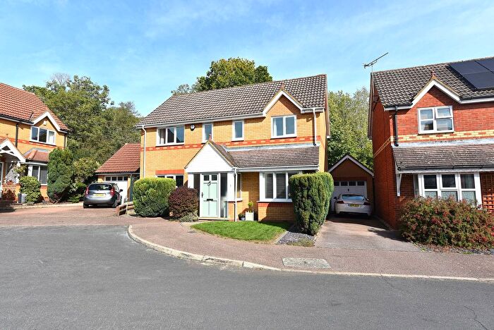 4 Bedroom Detached House For Sale In De Lisle Close, Papworth Everard, CB23