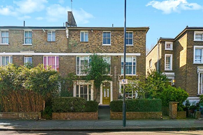 1 Bedroom Flat For Sale In Bartholomew Road, London, NW5