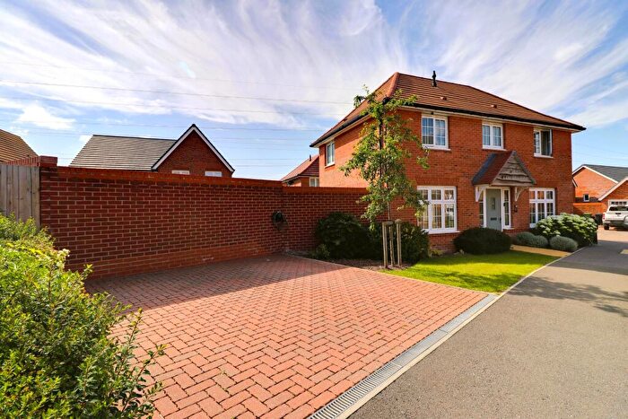 3 Bedroom Detached House For Sale In Purkis Road, Waterlooville, PO7