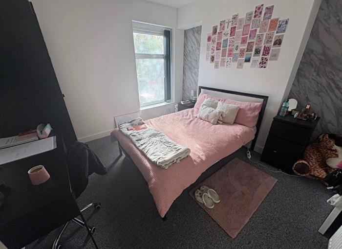 5 Bedroom Terraced House To Rent In Marlborough Road, Brynmill, SA2