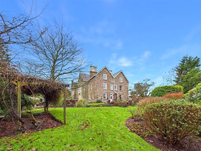 6 Bedroom Semi Detached House For Sale In Essington, North Tawton, EX20