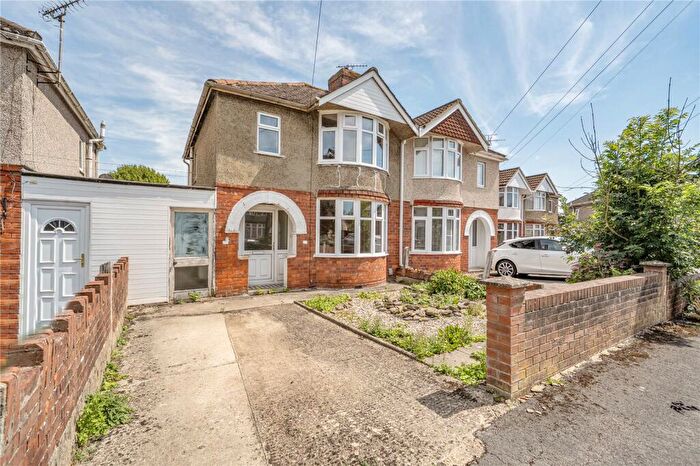 3 Bedroom Semi-Detached House For Sale In Brooklands Avenue, Swindon, SN2