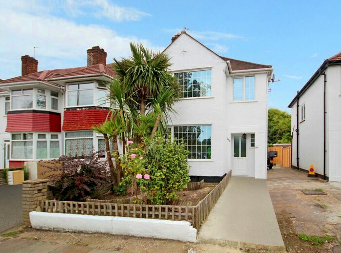 2 Bedroom Flat To Rent In Bridgewater Road, Wembley, HA0