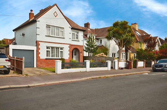 3 Bedroom Detached House For Sale In Hillsboro Road, Bognor Regis, PO21