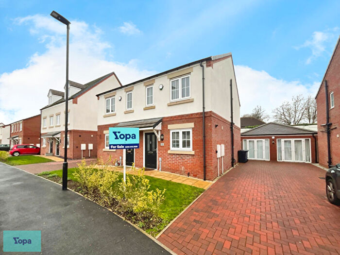 2 Bedroom Semi Detached House For Sale In Thorpe Gardens, Doncaster, DN4