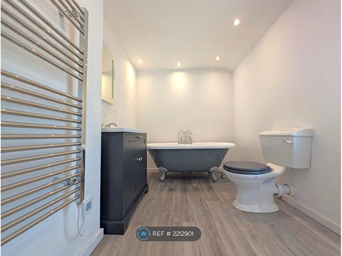 2 Bedroom End Of Terrace House To Rent In High Brooms Road, Tunbridge Wells, TN4