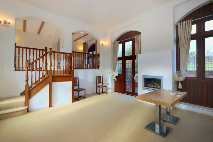 3 Bedroom Barn Conversion To Rent In Castle Barns, Cookley, Kidderminster, DY10