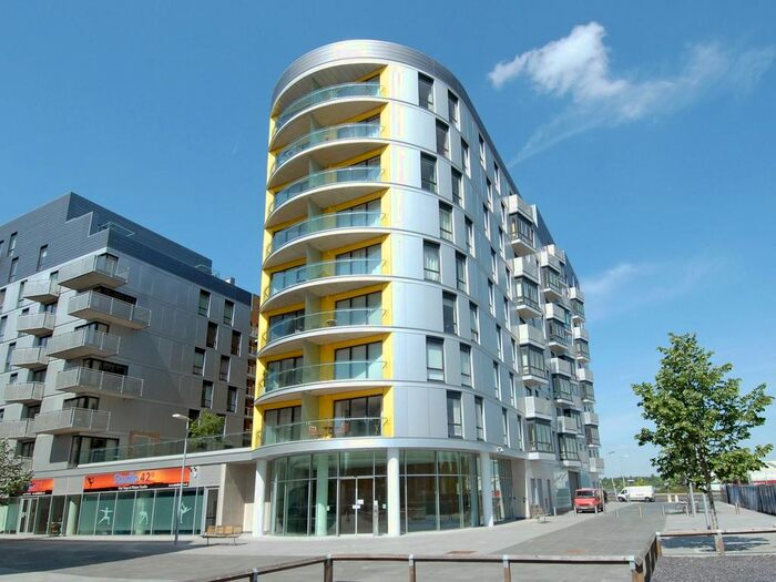 2 Bedroom Flat To Rent In Chatham Place, Reading, RG1