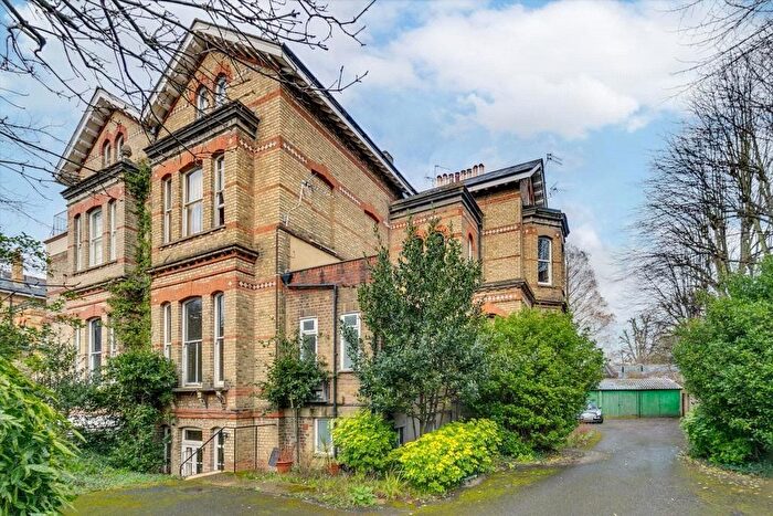 2 Bedroom Flat For Sale In Riverdale Road, East Twickenham, TW1