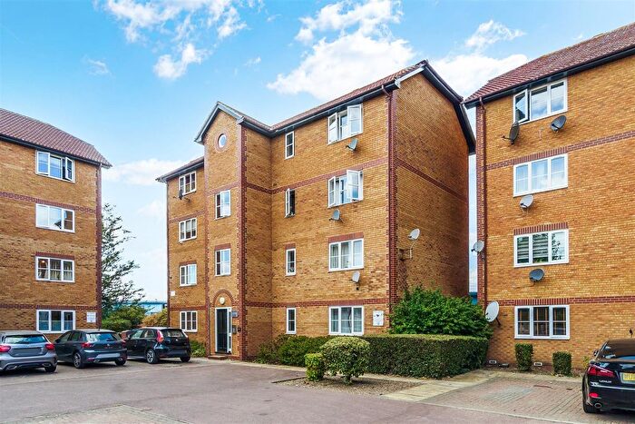 1 Bedroom Flat To Rent In Cameron Square, Mitcham, CR4