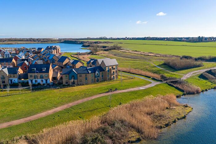 2 Bedroom Flat For Sale In Castleshaw Drive, Hampton Water, PE7