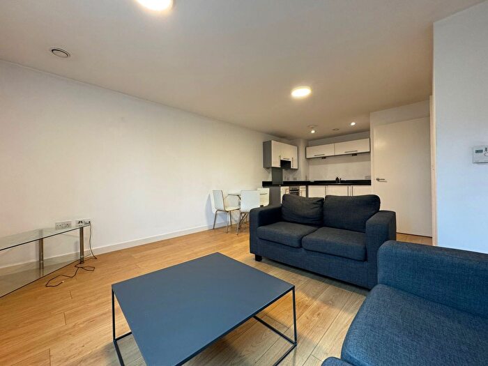 1 Bedroom Flat For Sale In Lexington Court. Broadway, Salford, M50