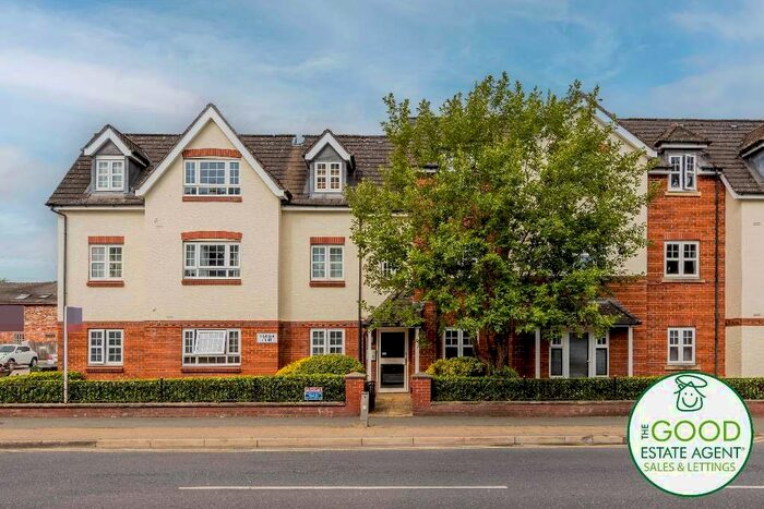 2 Bedroom Flat To Rent In Wilmslow Court, Sagars Road, Wilmslow, SK9