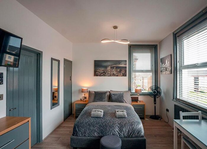 Studio To Rent In High Street, Margate, CT9