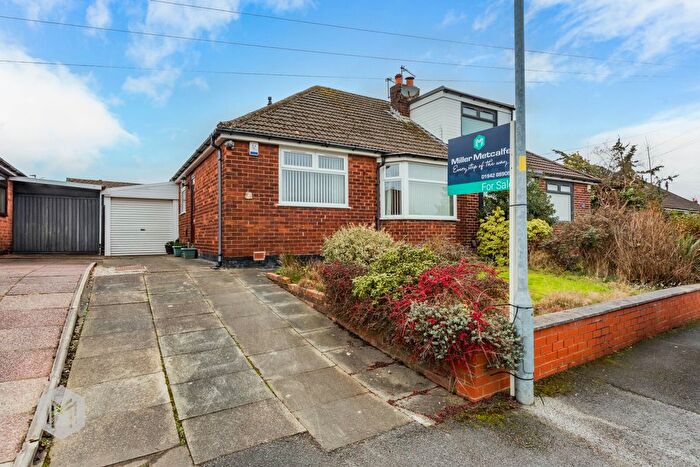 3 Bedroom Bungalow For Sale In Laburnum Grove, Tyldesley, Manchester, Greater Manchester, M29
