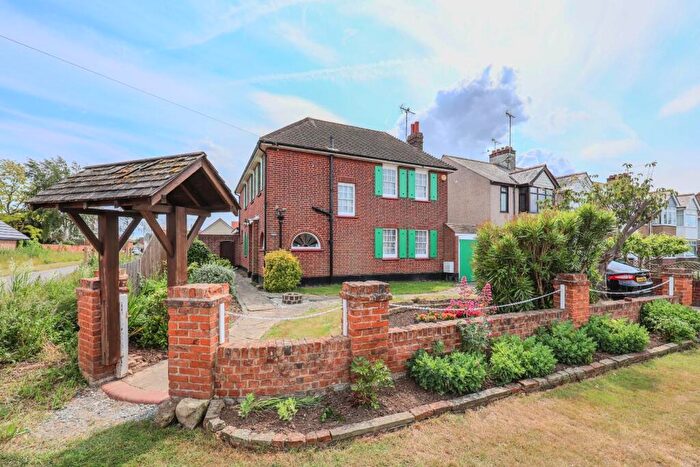 4 Bedroom Detached House For Sale In High Street, Great Wakering, Southend-On-Sea, SS3