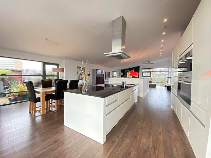 4 Bedroom Penthouse To Rent In Worsley Mill, Blantyre Street, Manchester, M15