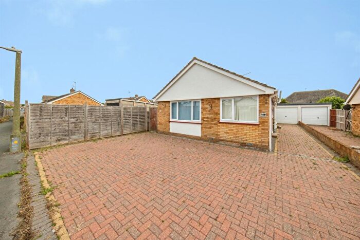 3 Bedroom Detached Bungalow For Sale In Bembridge Close, Clacton-On-Sea, CO15