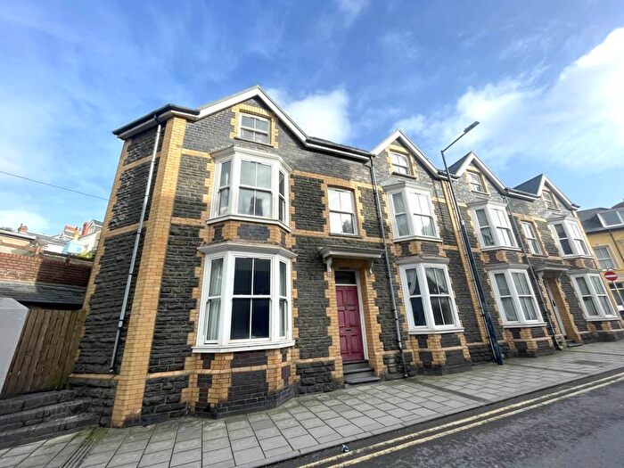 6 Bedroom Property To Rent In South Road, Aberystwyth, SY23