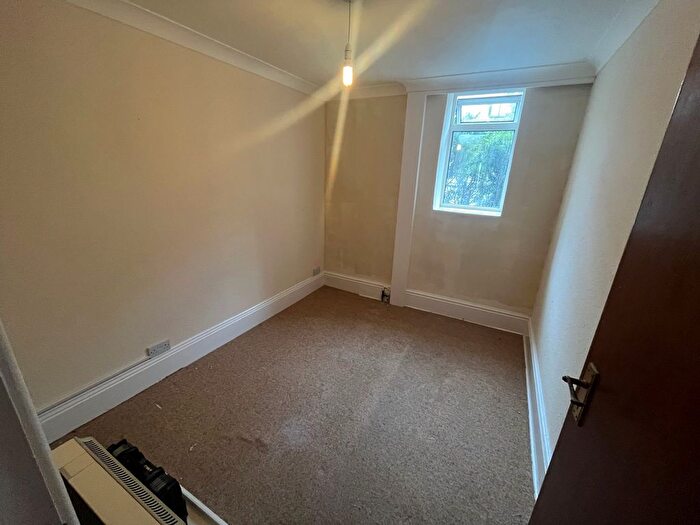 1 Bedroom Flat To Rent In Owls Road, Bournemouth, BH5