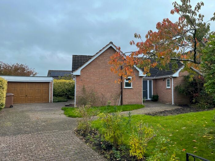 2 Bedroom Bungalow To Rent In Bertram Drive North, Wirral, CH47