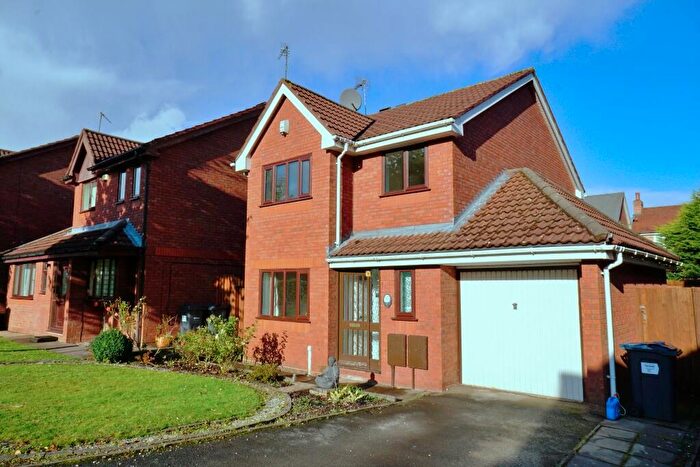 3 Bedroom Detached House To Rent In Whittington Close, Kings Heath, B14