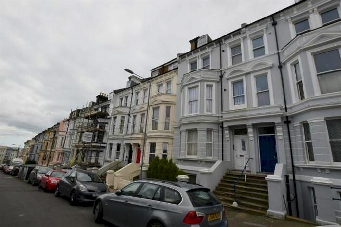 1 Bedroom Flat To Rent In Carisbrooke Road, St. Leonards-On-Sea, TN38
