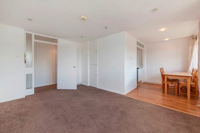 1 Bedroom Flat To Rent In St. Ann's Hill, London, SW18